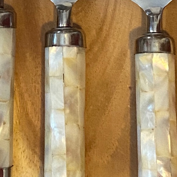 Vintage mother of pearl cheese set (4 pce) - Picture 13 of 16